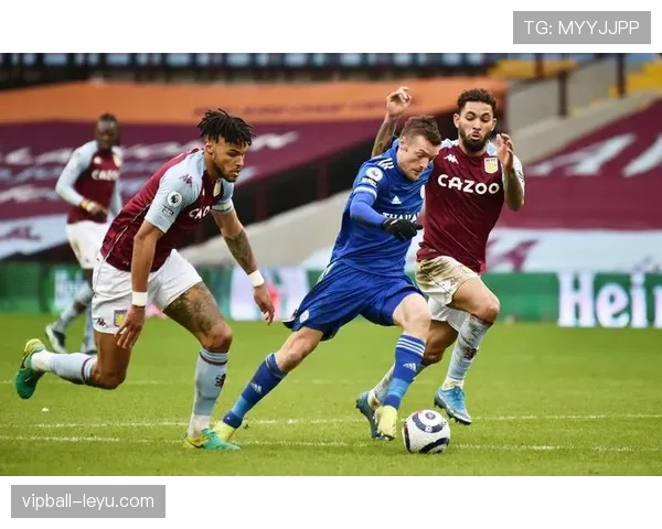 欧协联决赛经典回顾：激情对决点燃绿茵，惊险时刻诠释足球魅力