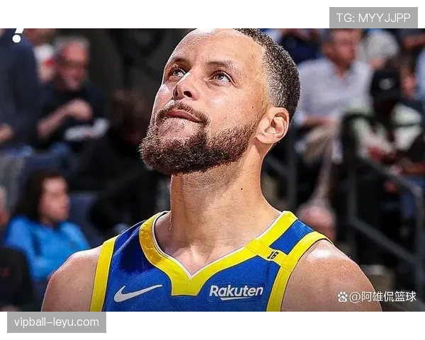 格林挡拆为库里造空位，比上季更能拉开防守