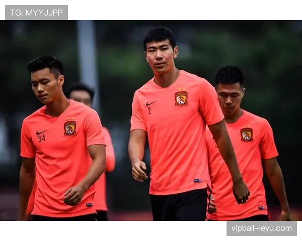 山东泰山遭遇帅位危机：战术混乱与管理分歧，豪门未来何在？